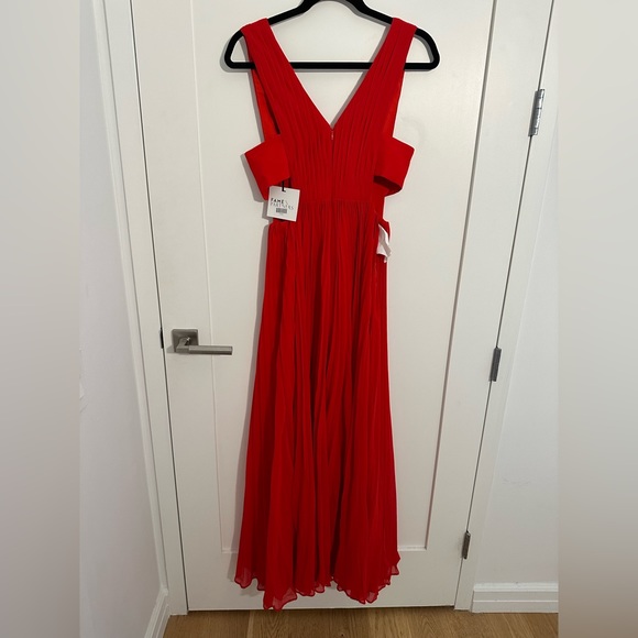 NWT Fame and Partners Side Cut Out Red Floor Length Gown Dress - Picture 3 of 4